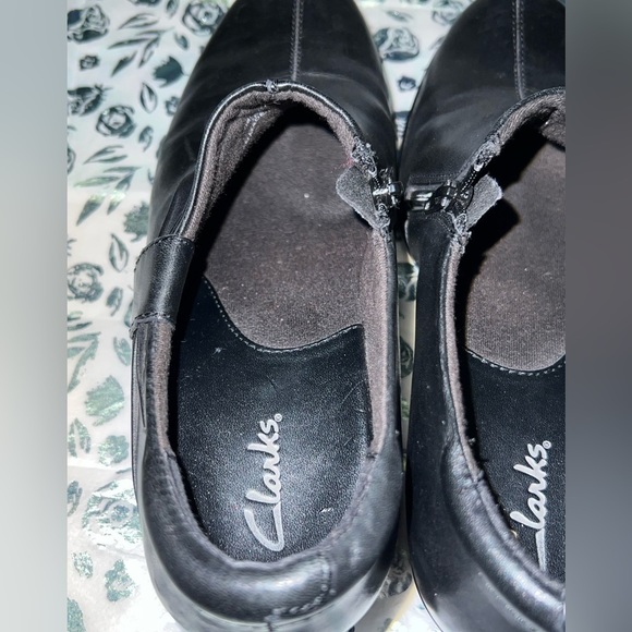 Clarks Leather Shoes - Picture 11 of 12